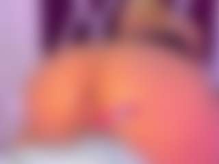 CataleyaBianchi's Live Sex Cam Show