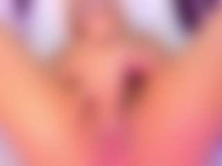 CataleyaBianchi's Live Sex Cam Show
