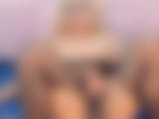 CataleyaBianchi's Live Sex Cam Show