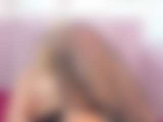 Live cam show with CataleyaBianchi - Barelylegal on AdultVida.com