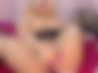 CataleyaBianchi's Live Sex Cam Show