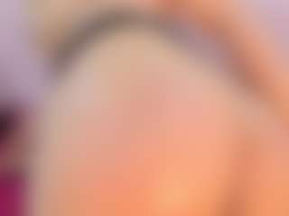 Live cam show with CataleyaBianchi - Smooth on Camsoda