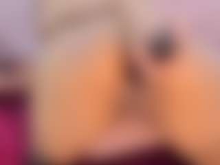 CataleyaBianchi's Live Sex Cam Show