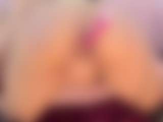 CataleyaBianchi's Live Sex Cam Show