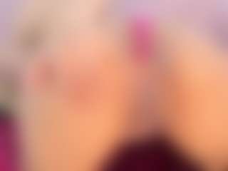 CataleyaBianchi's Live Sex Cam Show