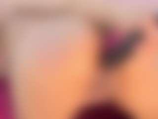 CataleyaBianchi's Live Sex Cam Show