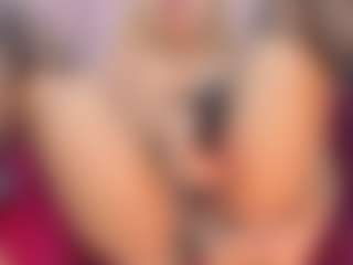 CataleyaBianchi's Live Sex Cam Show