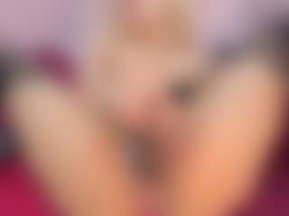 CataleyaBianchi's Live Sex Cam Show