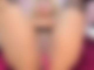 CataleyaBianchi's Live Sex Cam Show