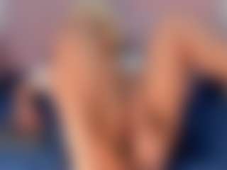 CataleyaBianchi's Live Sex Cam Show