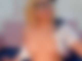 CataleyaBianchi's Live Sex Cam Show