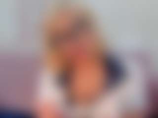 CataleyaBianchi's Live Sex Cam Show