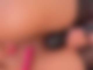 CataleyaBianchi's Live Sex Cam Show