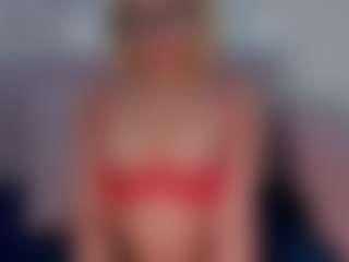 CataleyaBianchi's Live Sex Cam Show