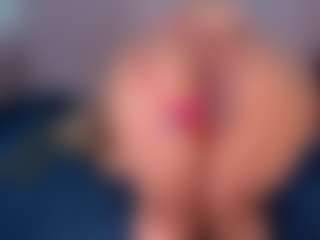 CataleyaBianchi's Live Sex Cam Show