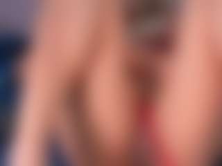 CataleyaBianchi's Live Sex Cam Show