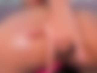 CataleyaBianchi's Live Sex Cam Show