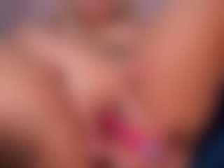 CataleyaBianchi's Live Sex Cam Show