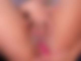 CataleyaBianchi's Live Sex Cam Show