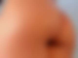 CataleyaBianchi's Live Sex Cam Show