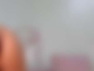CataleyaBianchi's Live Sex Cam Show