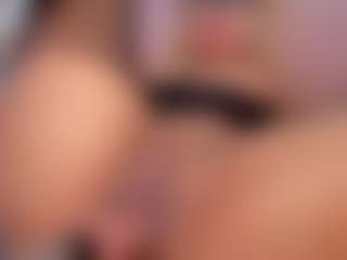 Live cam show with CataleyaBianchi - Latina on Uber Horny | colombia