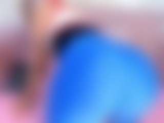 CataleyaBianchi's Live Sex Cam Show