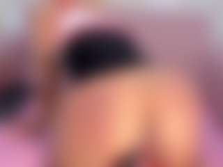 CataleyaBianchi's Live Sex Cam Show