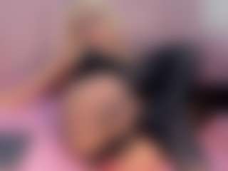 CataleyaBianchi's Live Sex Cam Show