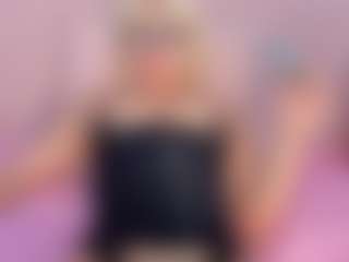 CataleyaBianchi's Live Sex Cam Show