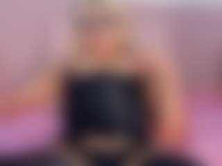 CataleyaBianchi's Live Sex Cam Show