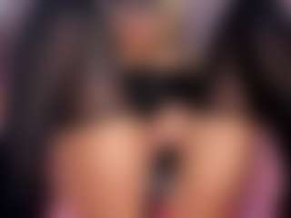 Live cam show with CataleyaBianchi - Fingers on AdultVida.com