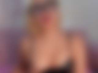 CataleyaBianchi's Live Sex Cam Show
