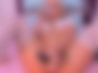 Live cam show with CataleyaBianchi - Petite on Soda Cam