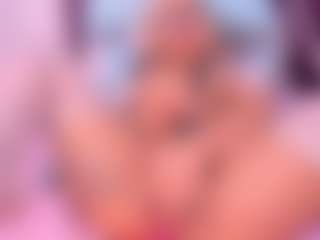 Live cam show with CataleyaBianchi - Small Tits on Camiplay Live