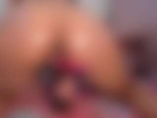 CataleyaBianchi's Live Sex Cam Show