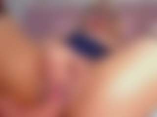 CataleyaBianchi's Live Sex Cam Show