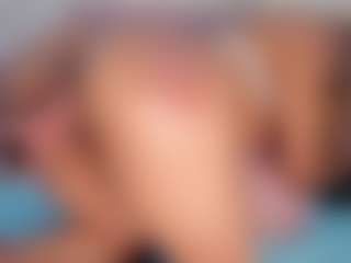 CataleyaBianchi's Live Sex Cam Show