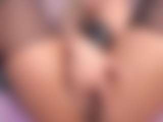CataleyaBianchi's Live Sex Cam Show