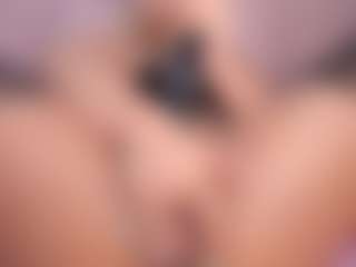 CataleyaBianchi's Live Sex Cam Show