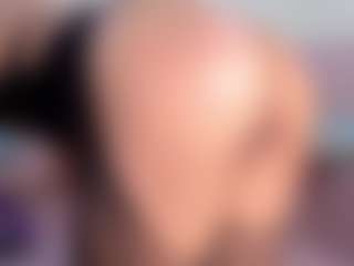 CataleyaBianchi's Live Sex Cam Show