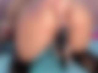 CataleyaBianchi's Live Sex Cam Show
