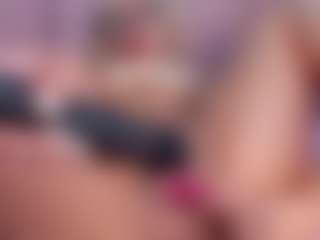 CataleyaBianchi's Live Sex Cam Show