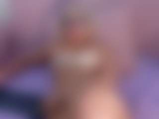 CataleyaBianchi's Live Sex Cam Show