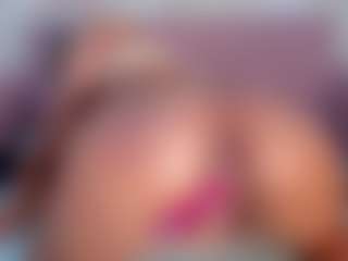 CataleyaBianchi's Live Sex Cam Show