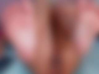 CataleyaBianchi's Live Sex Cam Show
