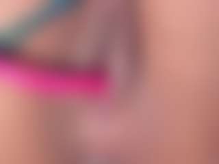 Live cam show with CataleyaBianchi - Fingerass on friskycurves.com