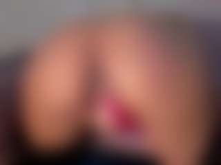 CataleyaBianchi's Live Sex Cam Show