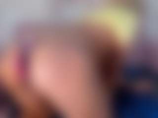 Live cam show with CataleyaBianchi - Barelylegal on Soda Cam