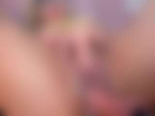 Live cam show with CataleyaBianchi - Strip on Uber Horny